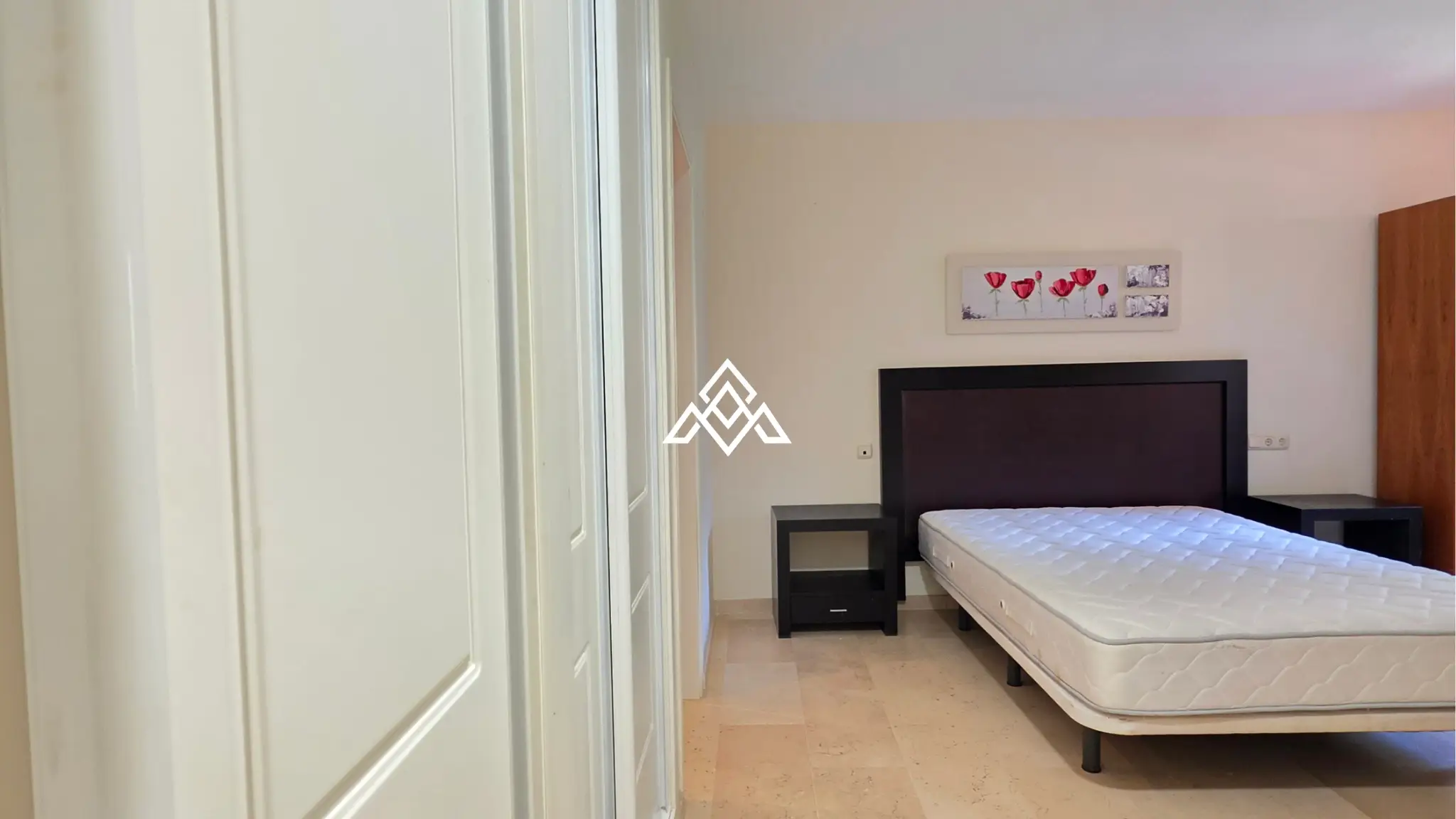 Elviria apartment ground floor with sea views and terrace in Marbella