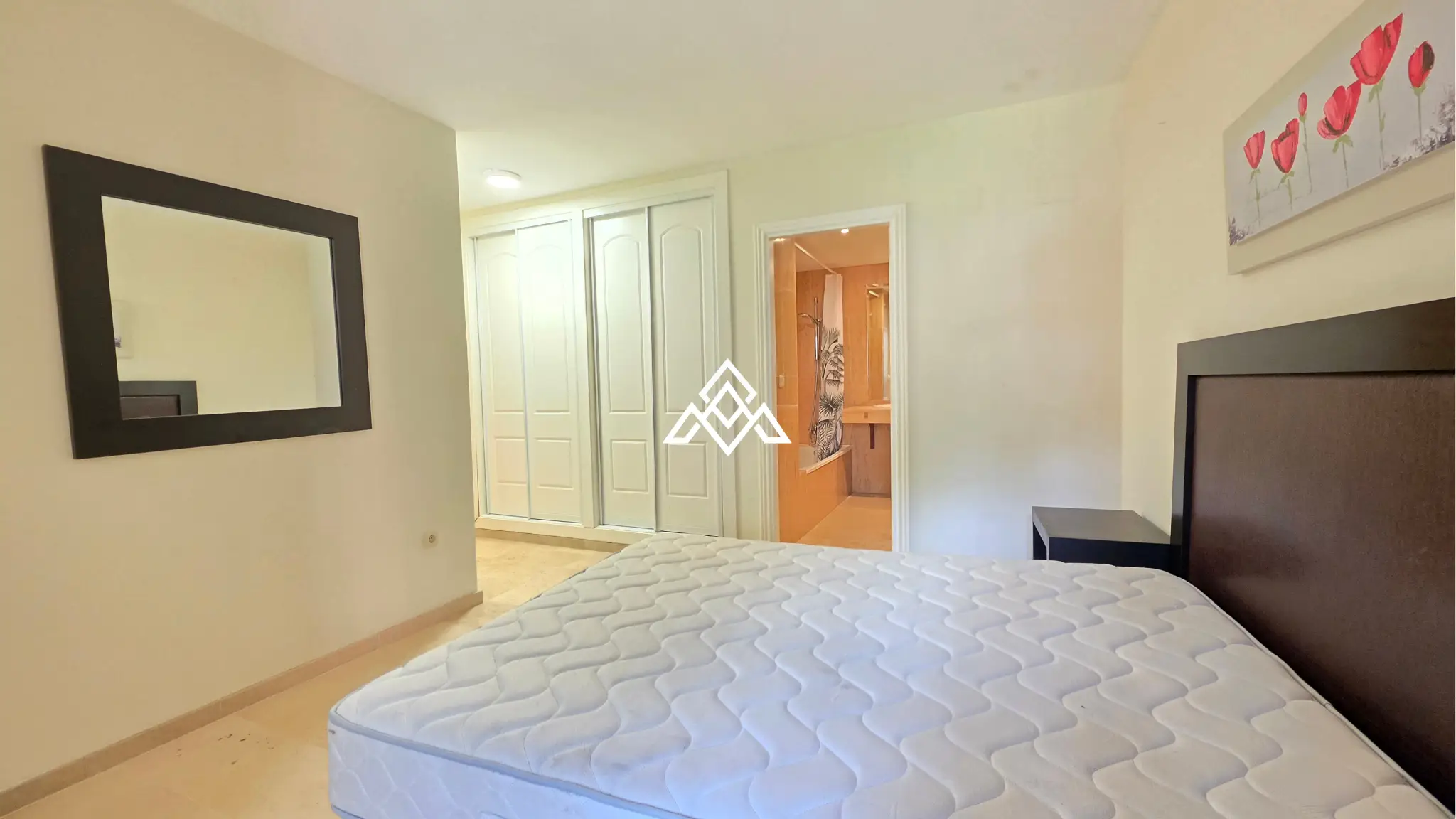 Elviria apartment ground floor with sea views and terrace in Marbella
