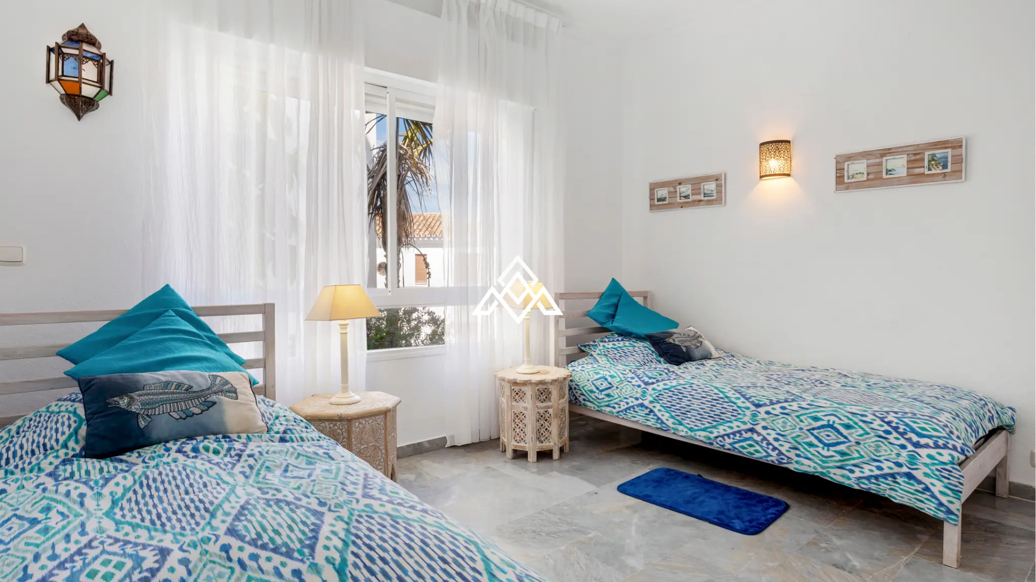 Bahia Doncella townhouse with terrace, sea views and private garden