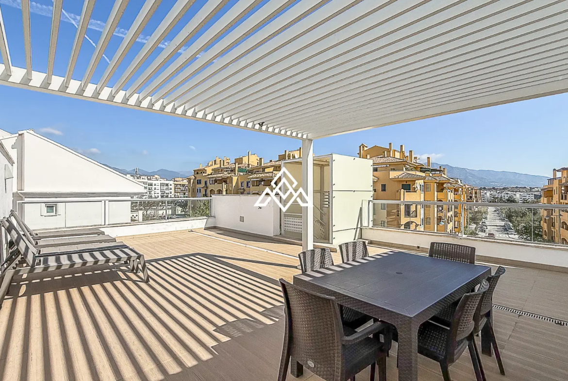 San Pedro penthouse duplex with large terraces and private solarium near the beach