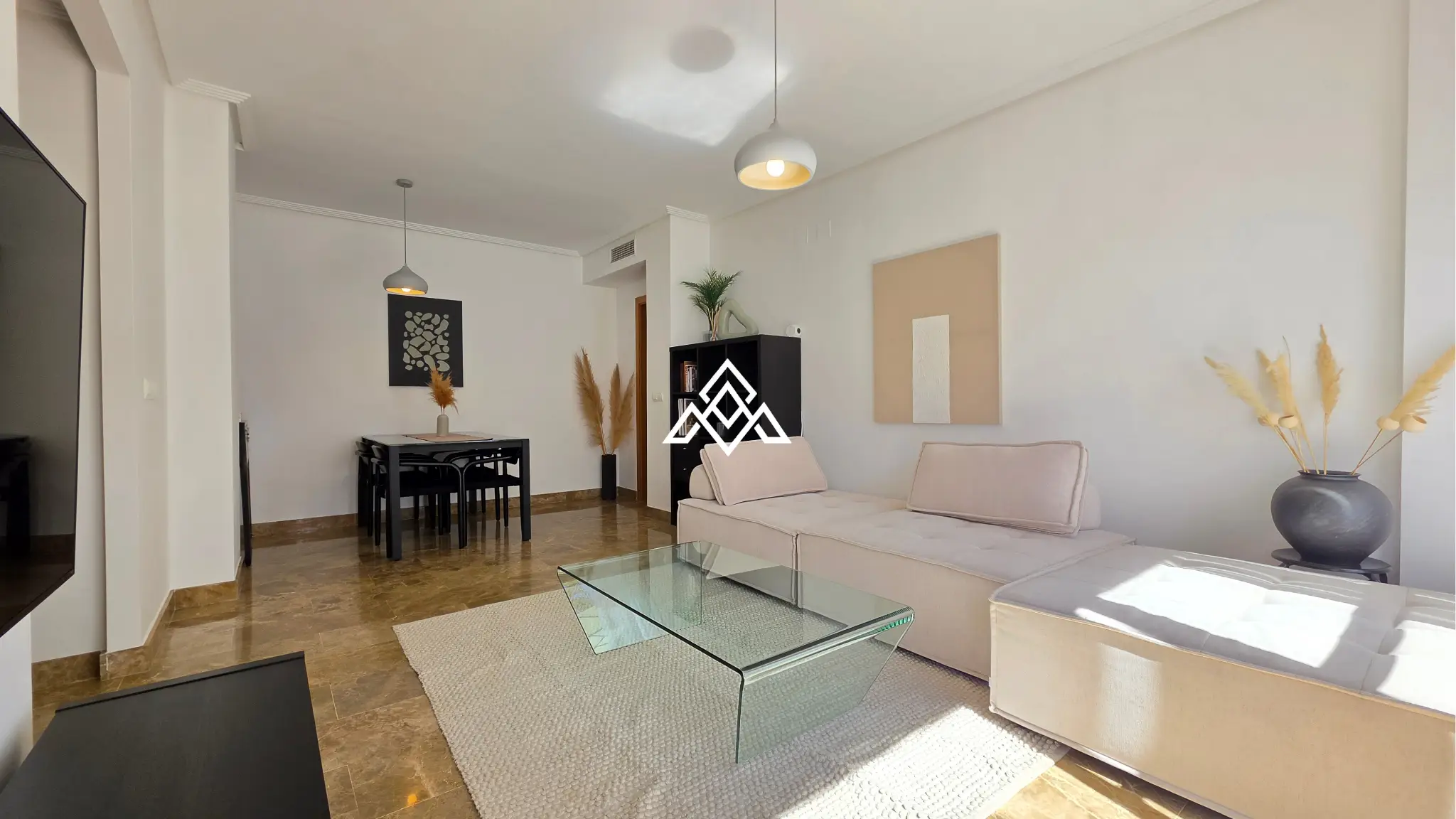 Selwo apartment with terrace, pool and gardens in gated community Estepona
