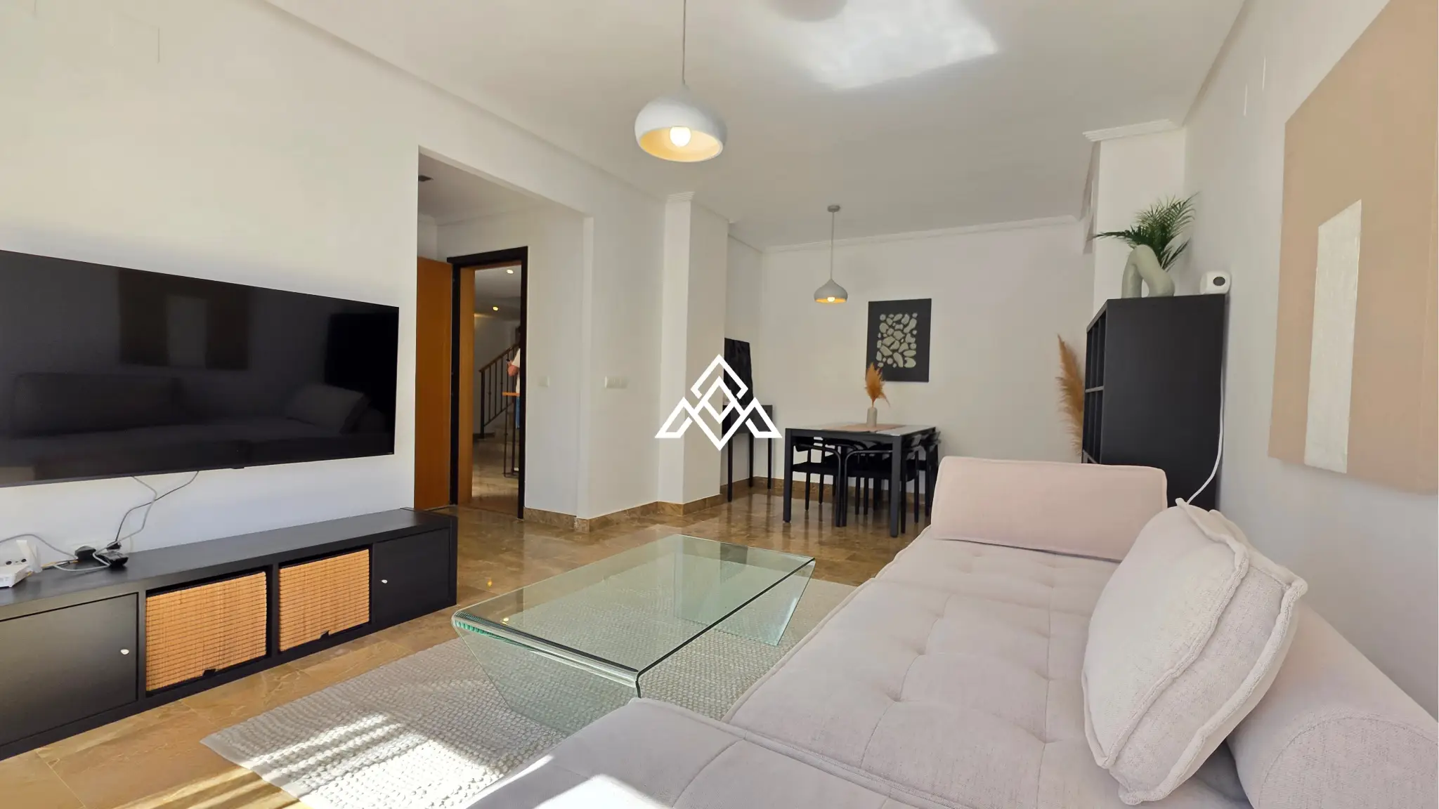 Selwo apartment with terrace, pool and gardens in gated community Estepona