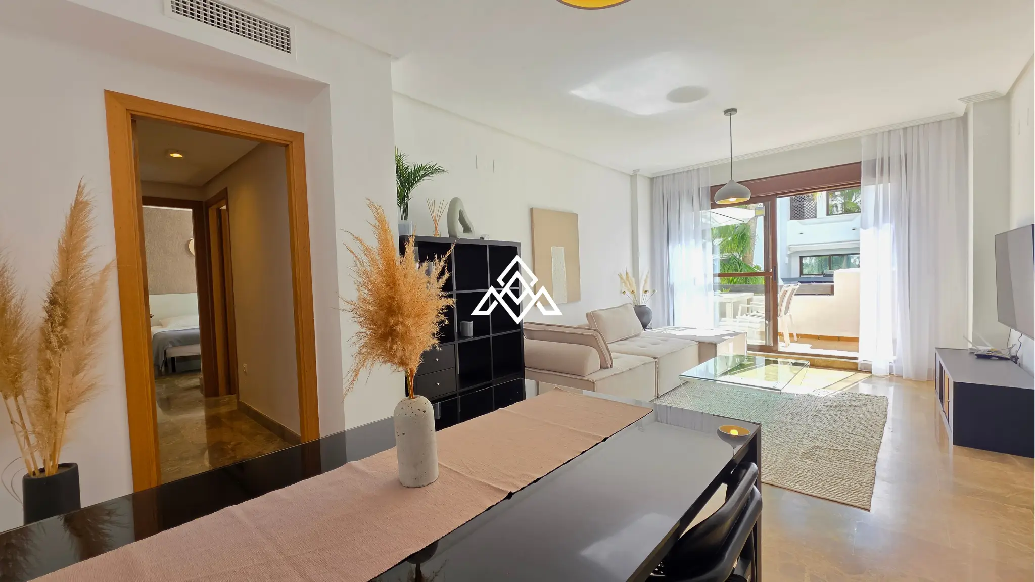 Selwo apartment with terrace, pool and gardens in gated community Estepona
