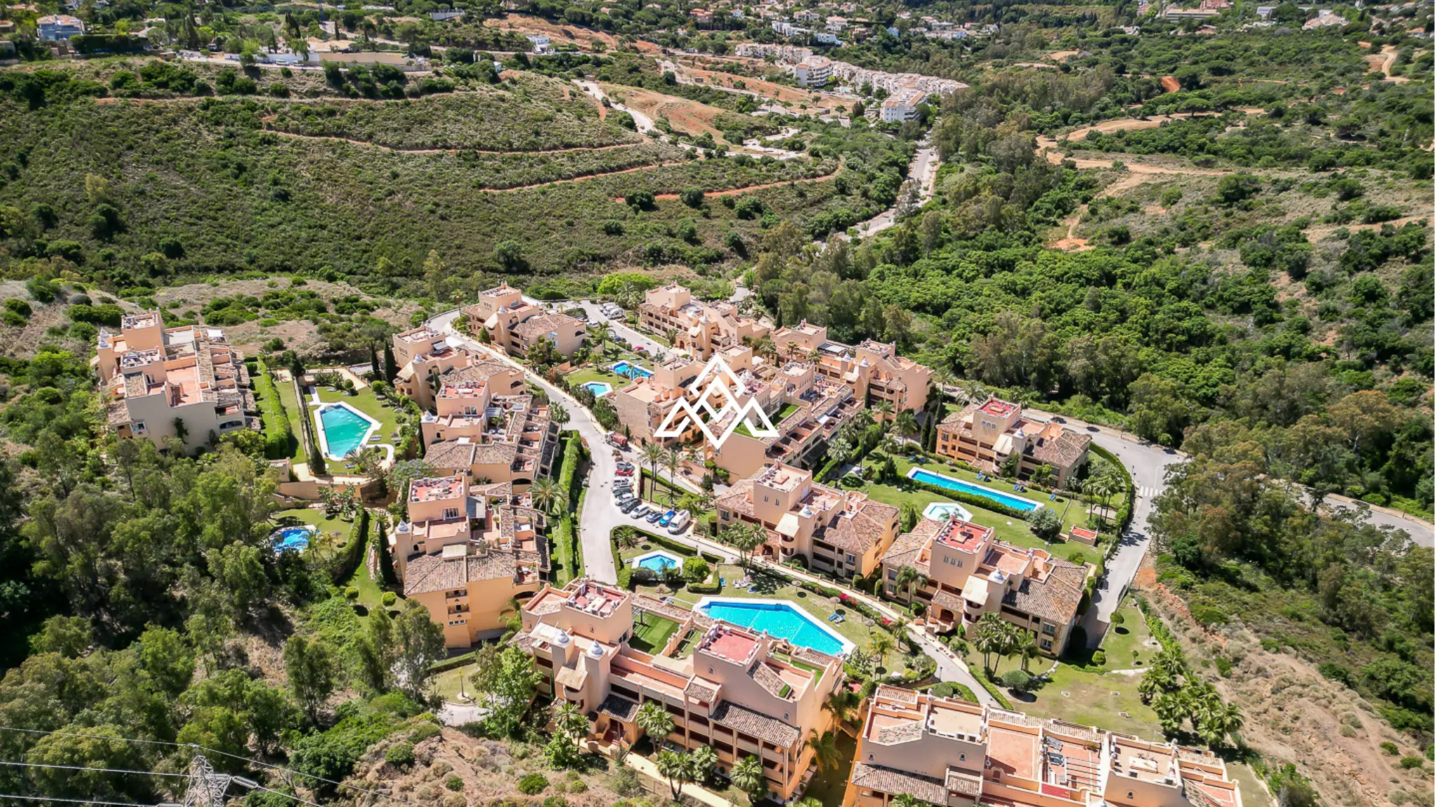Elviria apartment with large terrace and garden area in Marbella