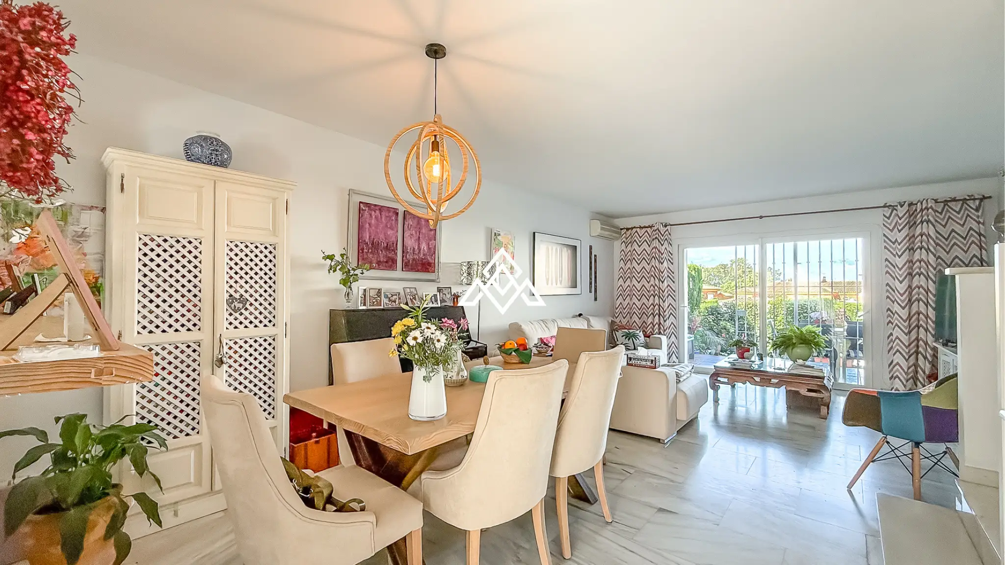 Nueva Atalaya home with private garden and sea views on Costa del Sol