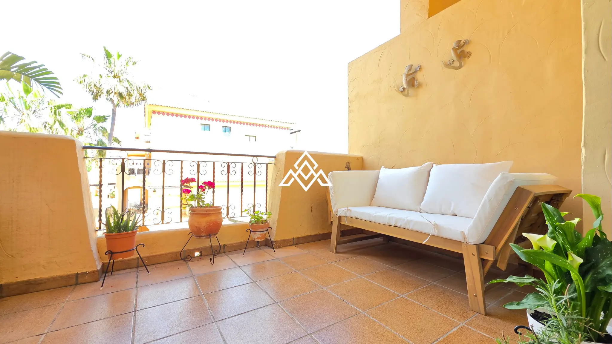 Manilva penthouse duplex with terrace and parking in Costa del Sol