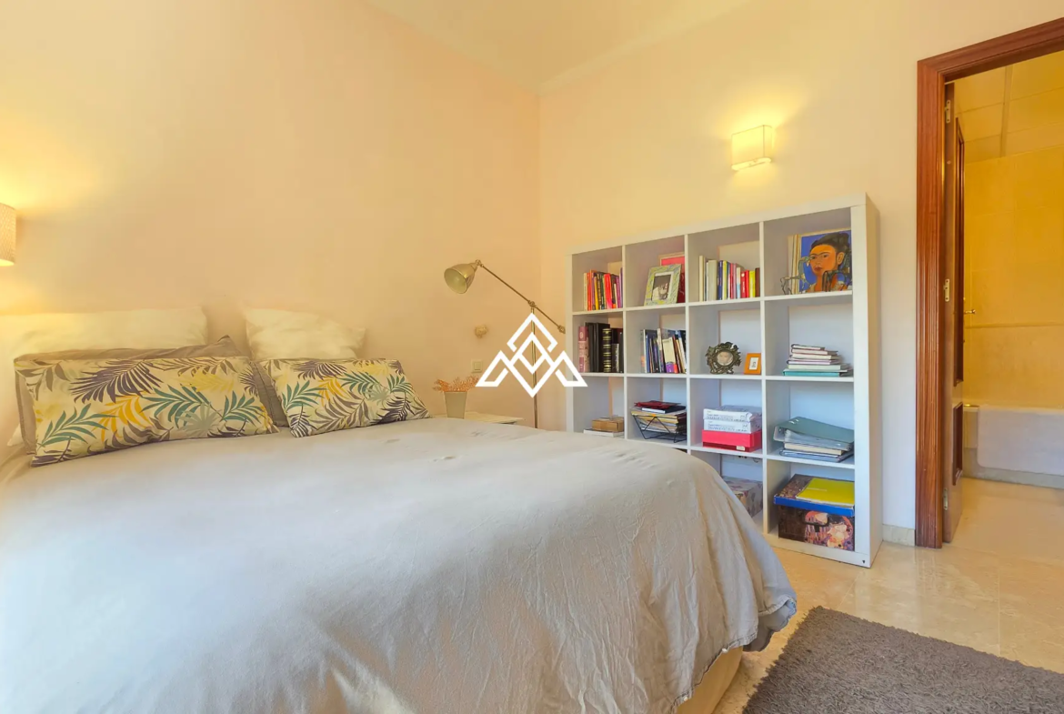 Manilva penthouse duplex with terrace and parking in Costa del Sol