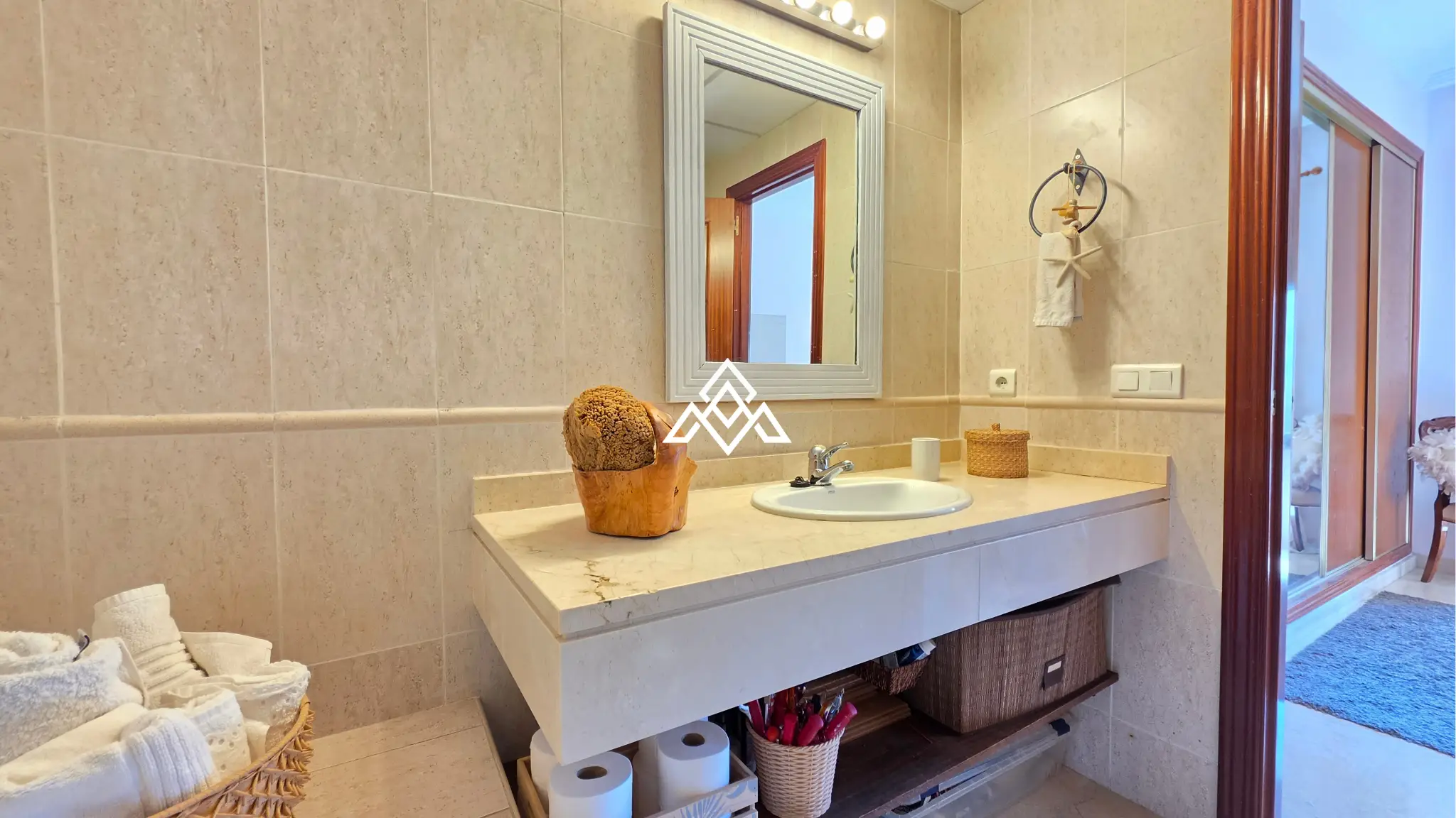 Manilva penthouse duplex with terrace and parking in Costa del Sol