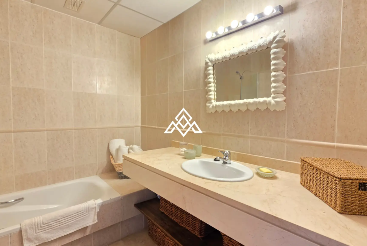Manilva penthouse duplex with terrace and parking in Costa del Sol