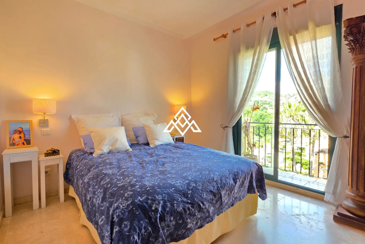 Manilva penthouse duplex with terrace and parking in Costa del Sol