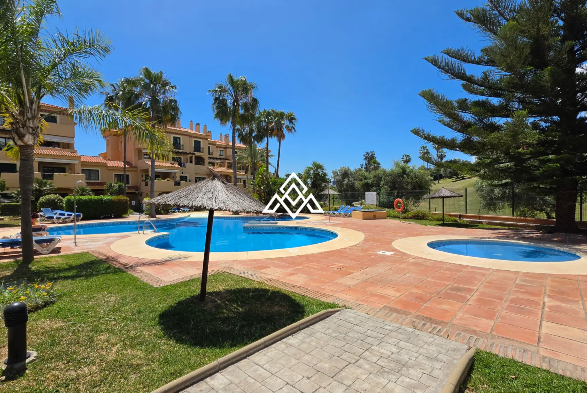 Manilva penthouse duplex with terrace and parking in Costa del Sol