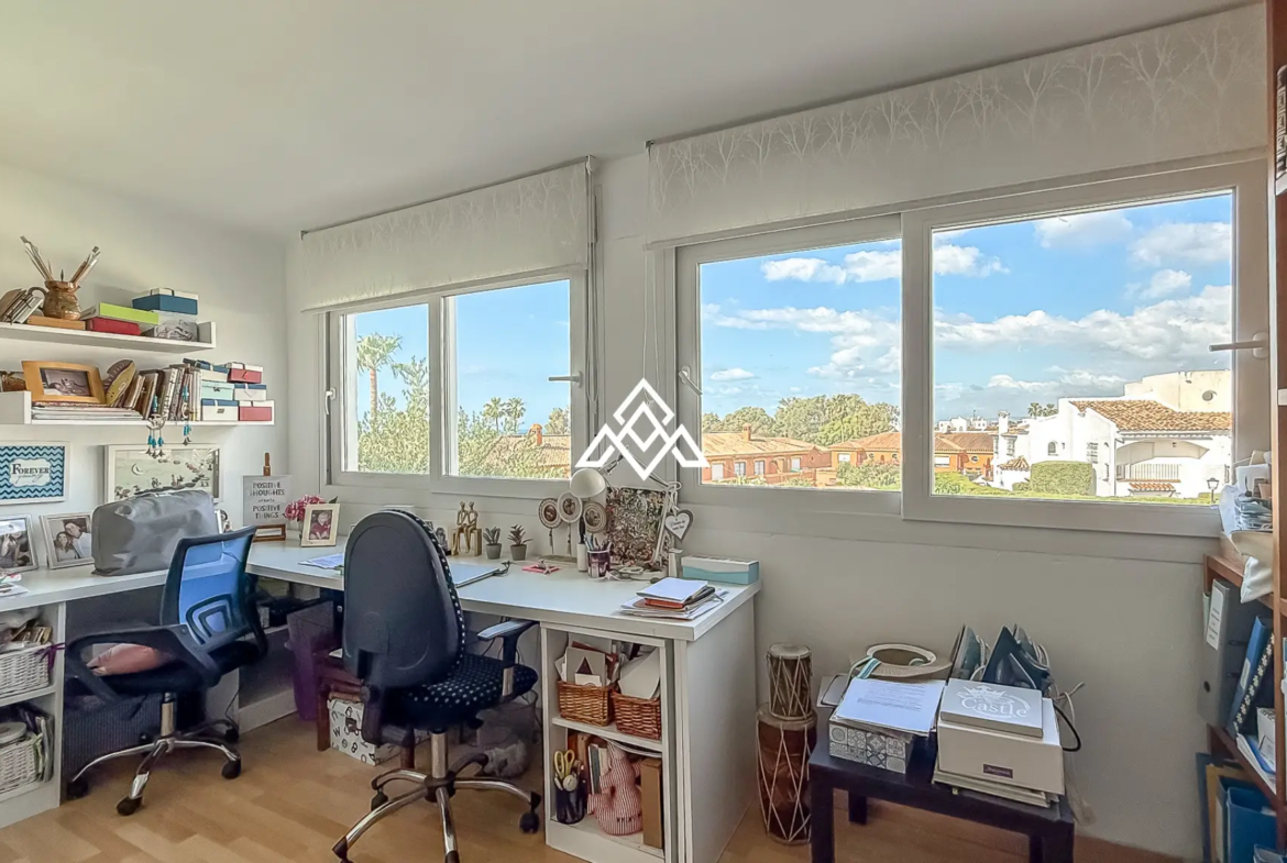 Nueva Atalaya home with private garden and sea views on Costa del Sol