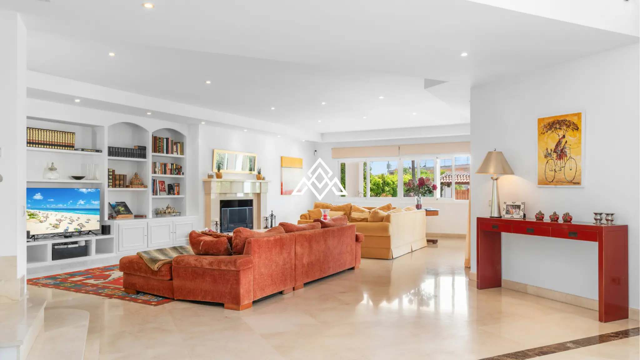 Paraiso Alto villa with sea views and Andalusian design in Benahavís