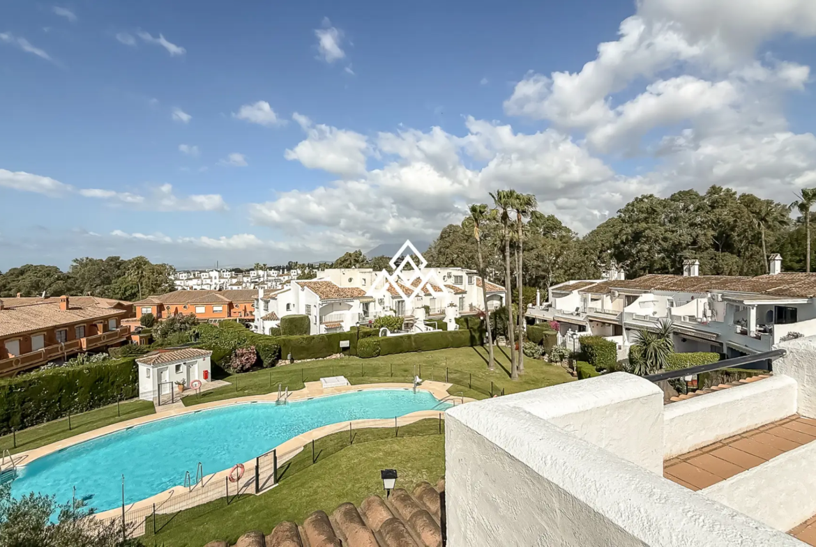 Nueva Atalaya home with private garden and sea views on Costa del Sol