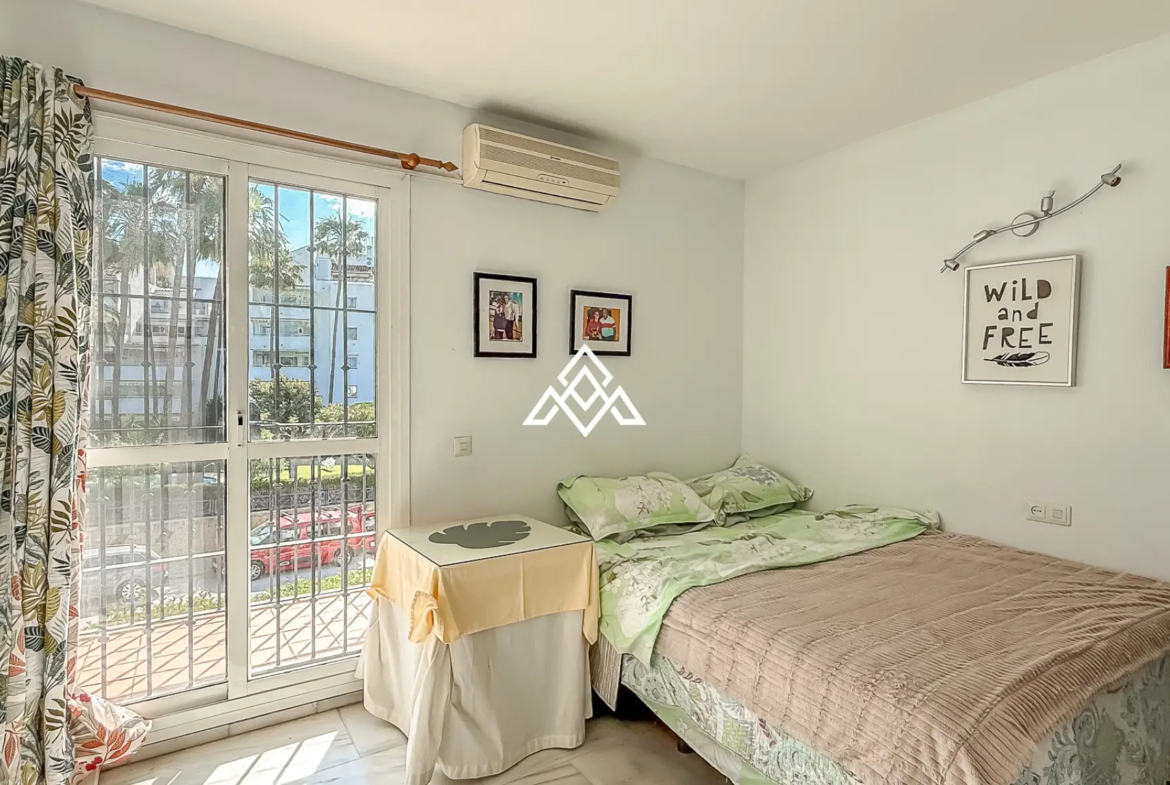 Nueva Atalaya home with private garden and sea views on Costa del Sol