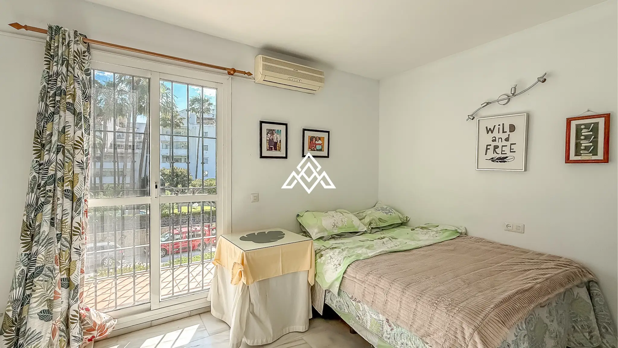 Nueva Atalaya home with private garden and sea views on Costa del Sol
