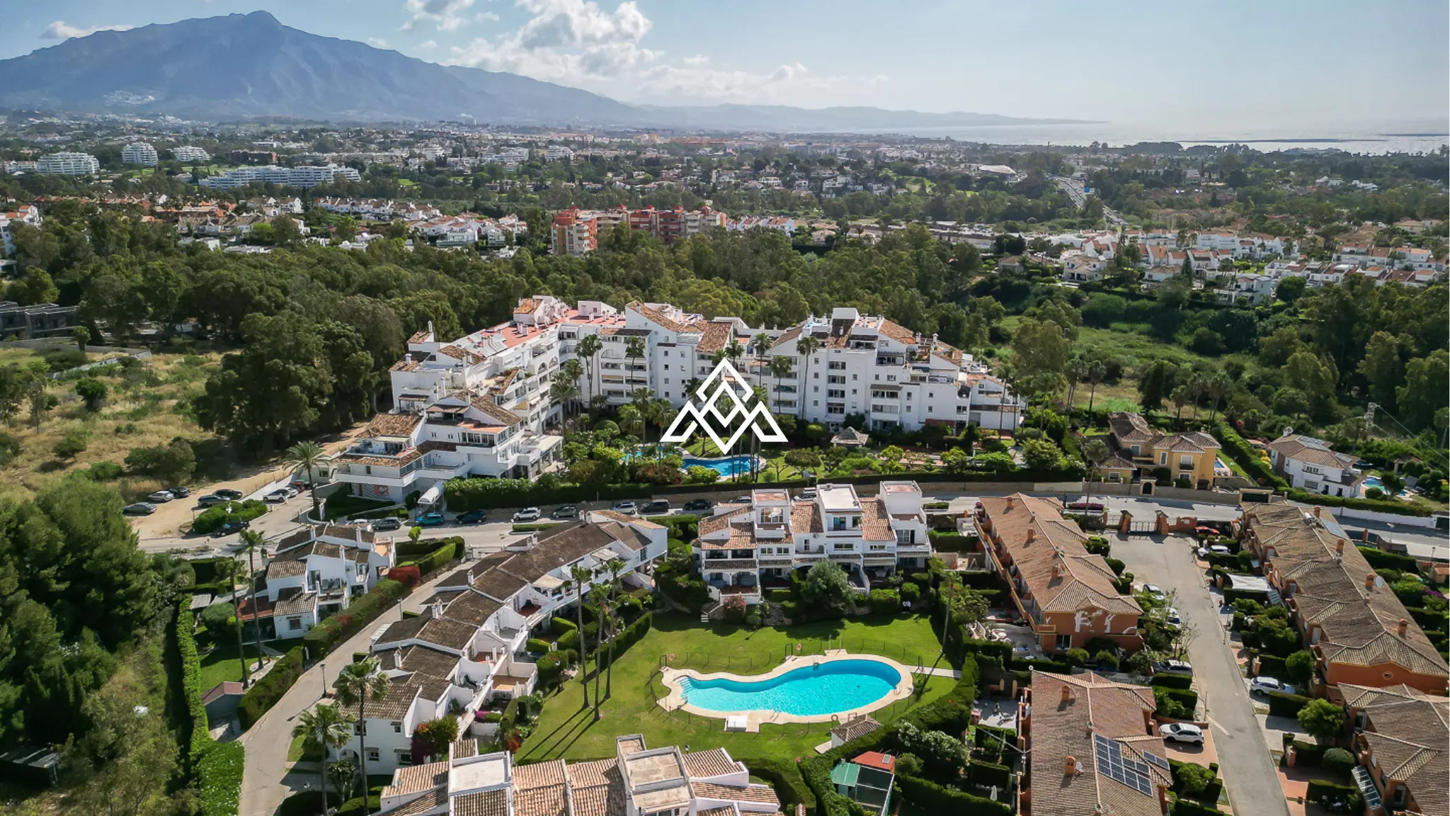Nueva Atalaya home with private garden and sea views on Costa del Sol
