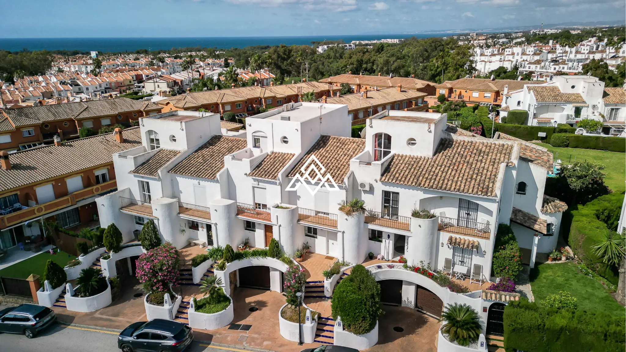 Nueva Atalaya home with private garden and sea views on Costa del Sol