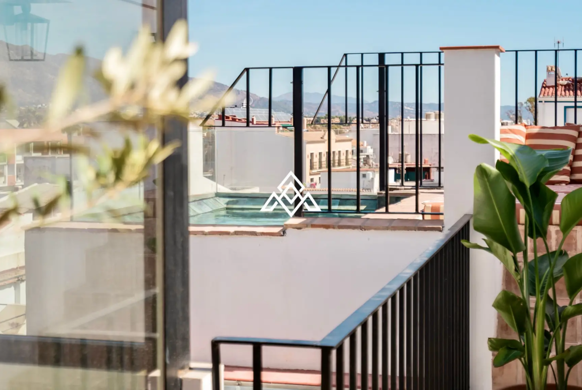Designer townhouse with rooftop pool and panoramic sea views on Costa del Sol
