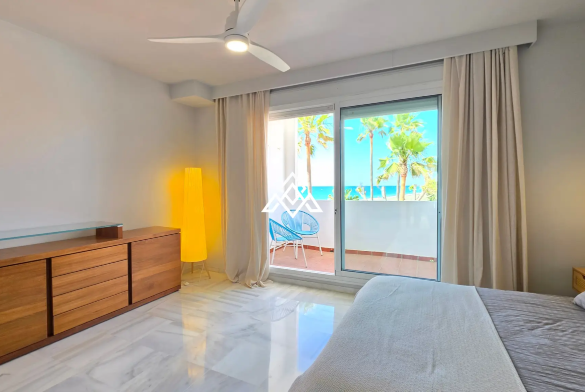 Beachfront townhouse Costalita with sea views and direct beach access in Estepona