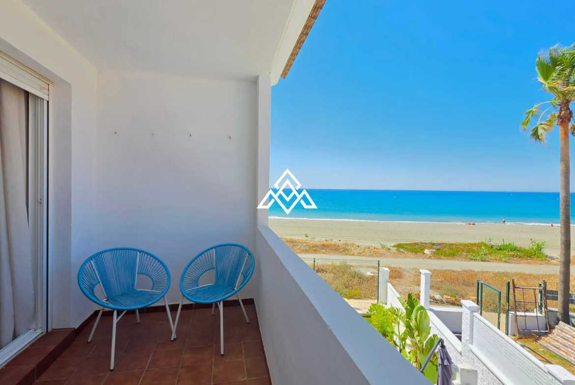 Beachfront townhouse Costalita with sea views and direct beach access in Estepona
