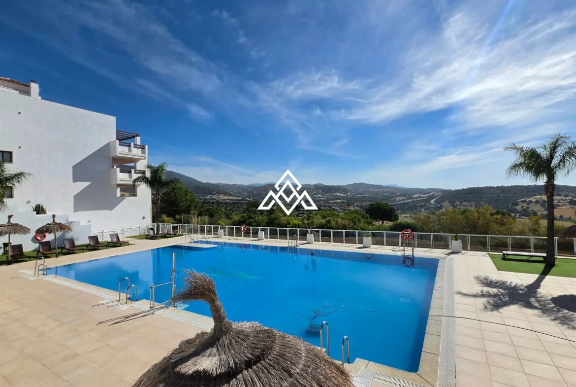 Valle Romano Apartment – Sea and Golf View Investment Opportunity in Estepona