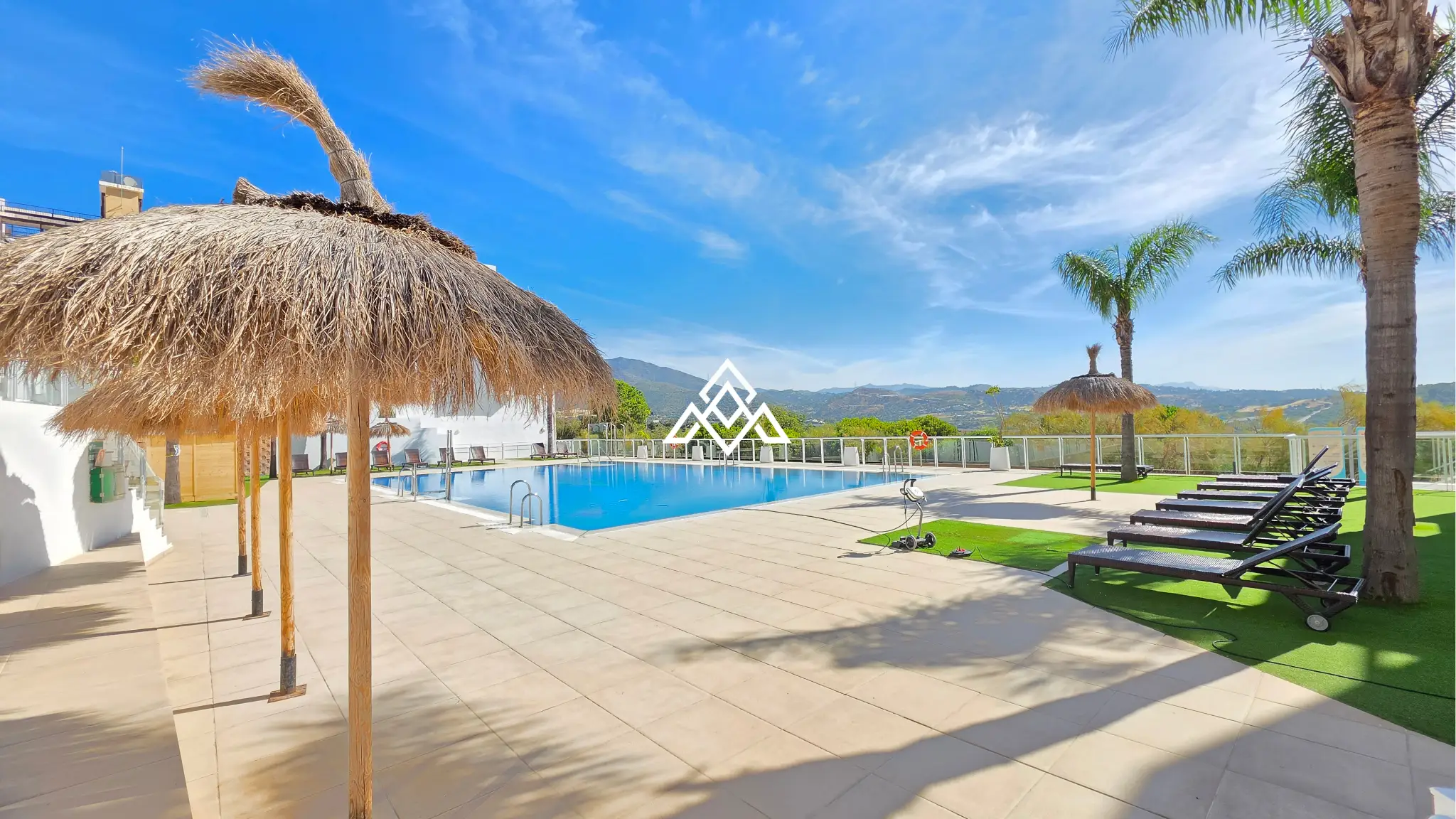 Valle Romano Apartment – Sea and Golf View Investment Opportunity in Estepona