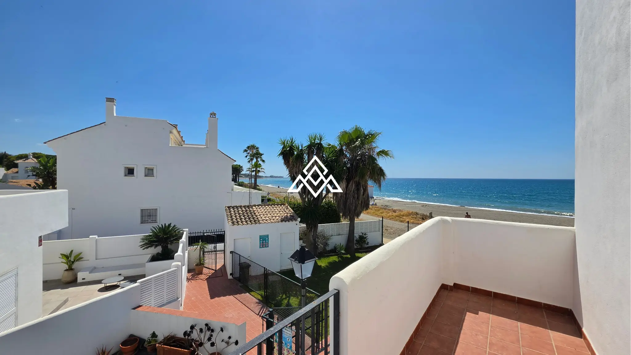 Beachfront townhouse Costalita with sea views and direct beach access in Estepona