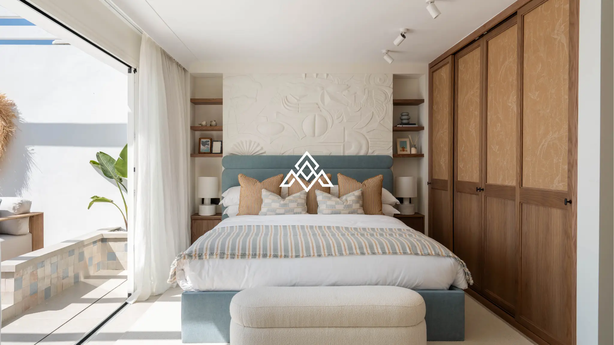 Exclusive Golden Mile Beach House in Marbella with private pool, sea views and direct beach access. Prime Spain real estate opportunity.