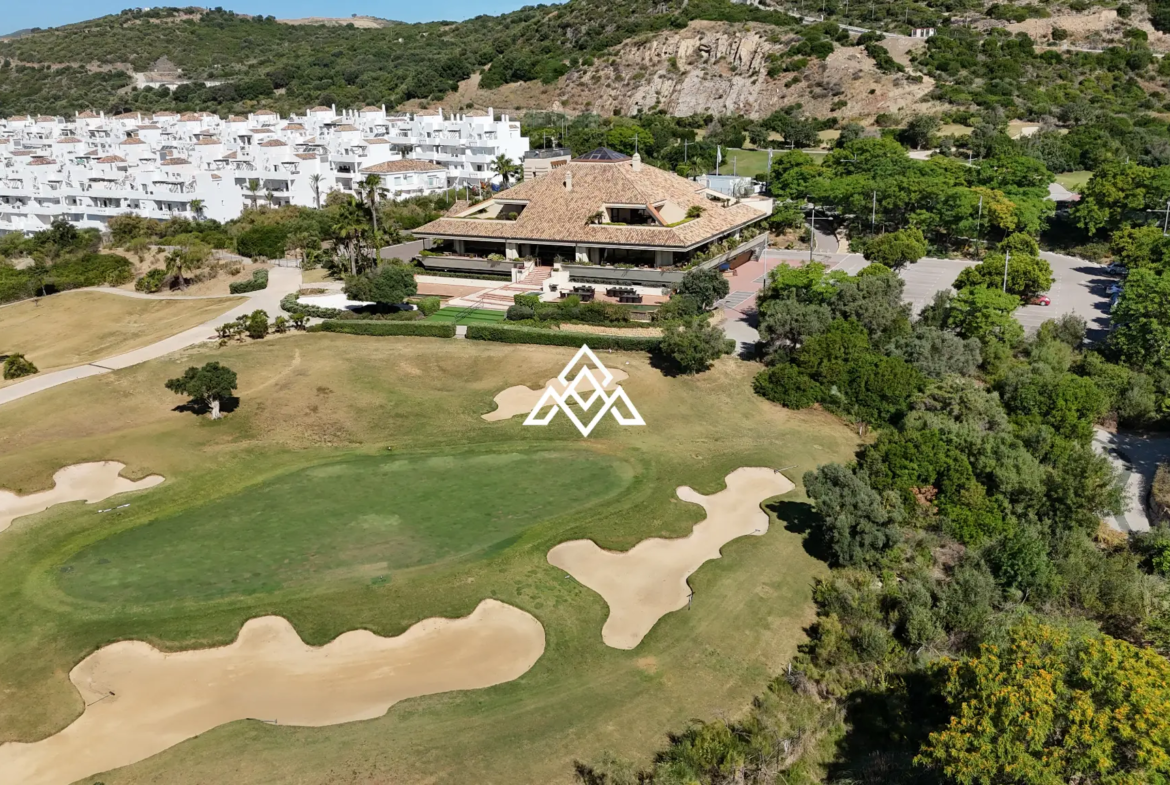 Valle Romano Apartment – Sea and Golf View Investment Opportunity in Estepona