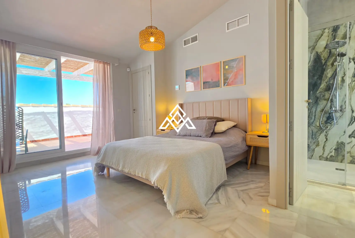 Beachfront townhouse Costalita with sea views and direct beach access in Estepona