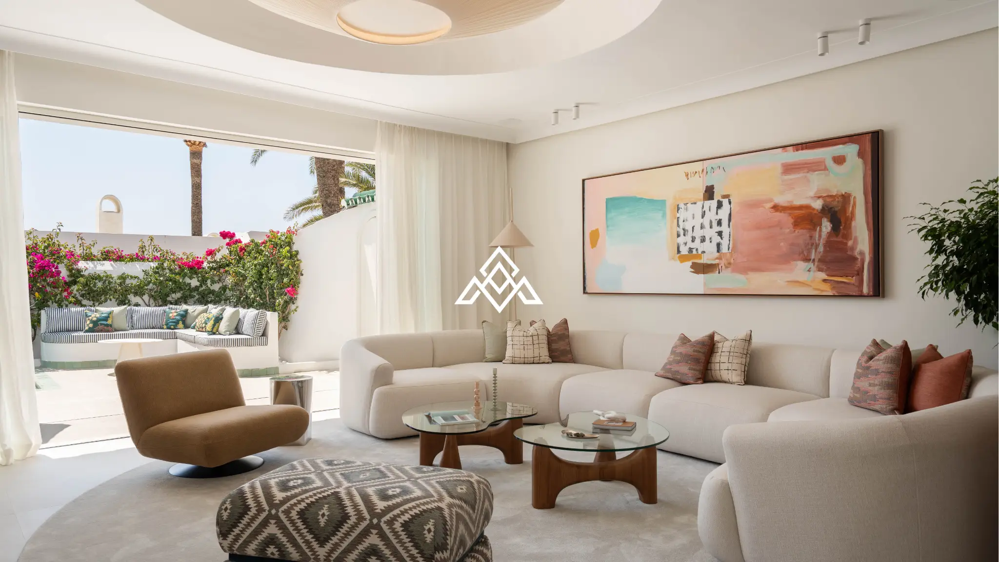 Exclusive Golden Mile Beach House in Marbella with private pool, sea views and direct beach access. Prime Spain real estate opportunity.