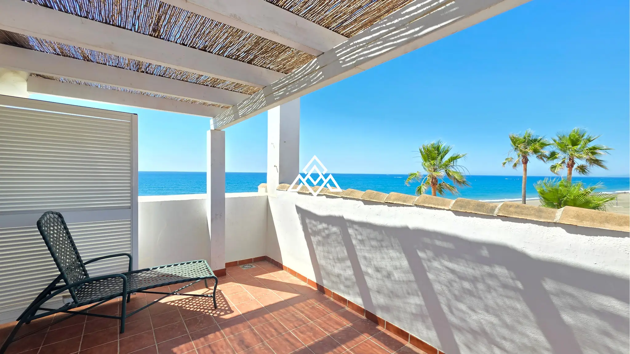 Beachfront townhouse Costalita with sea views and direct beach access in Estepona