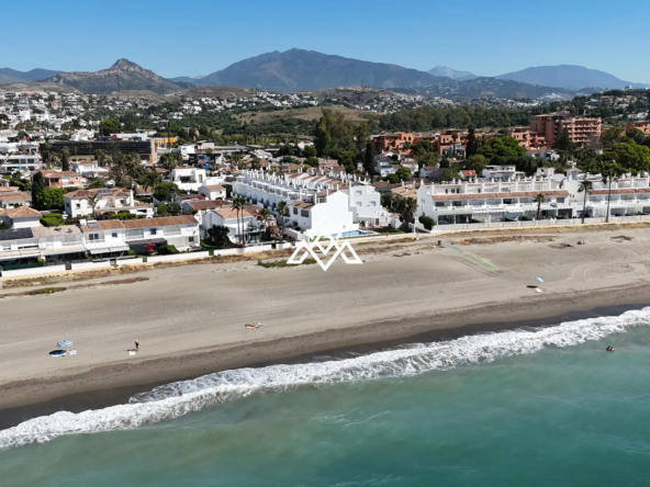 Beachfront townhouse Costalita with sea views and direct beach access in Estepona
