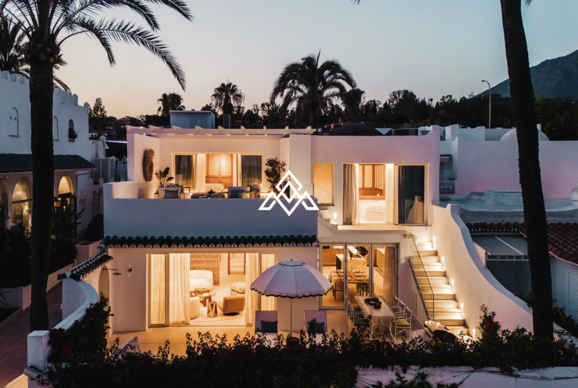 Exclusive Golden Mile Beach House in Marbella with private pool, sea views and direct beach access. Prime Spain real estate opportunity.