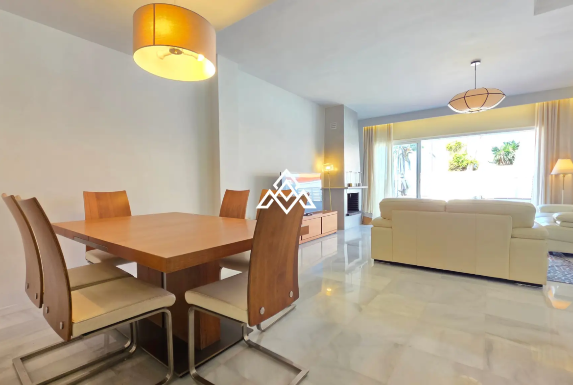 Beachfront townhouse Costalita with sea views and direct beach access in Estepona
