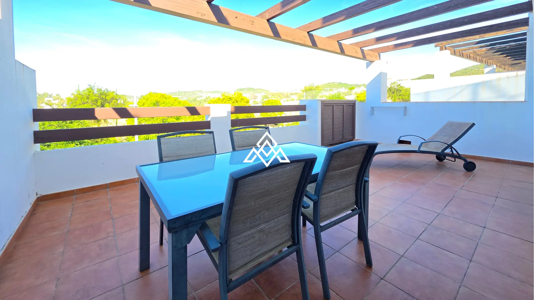 Valle Romano Apartment – Sea and Golf View Investment Opportunity in Estepona