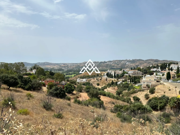 Exceptional Mijas Plot of 16,669 m² with outstanding investment potential. Prime Spain real estate opportunity near Mijas Pueblo and the Costa del Sol.