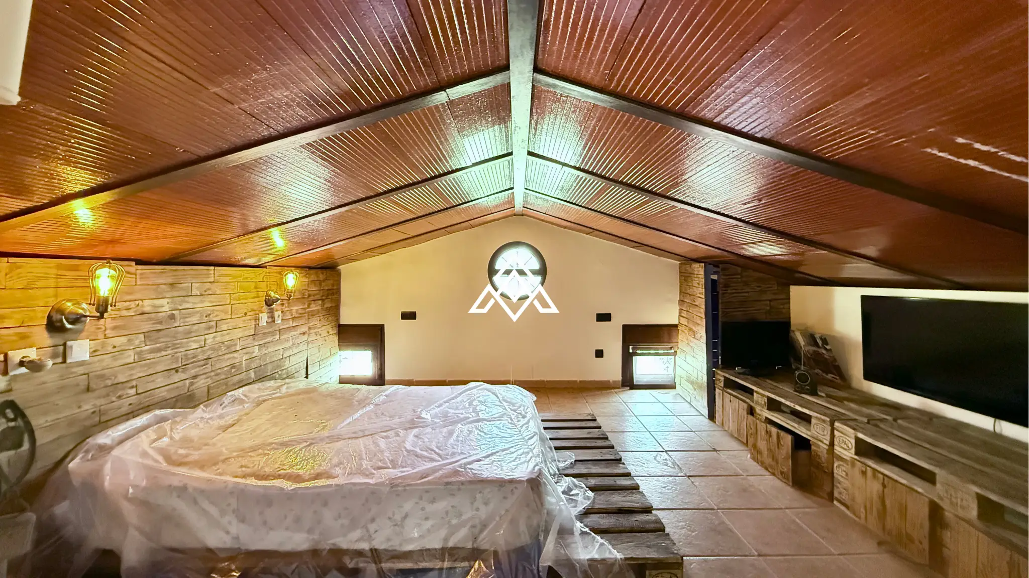 Charming Rustic Estate Monda with two independent homes, mountain views and 3,200 m² of land. Spain real estate investment near Málaga.