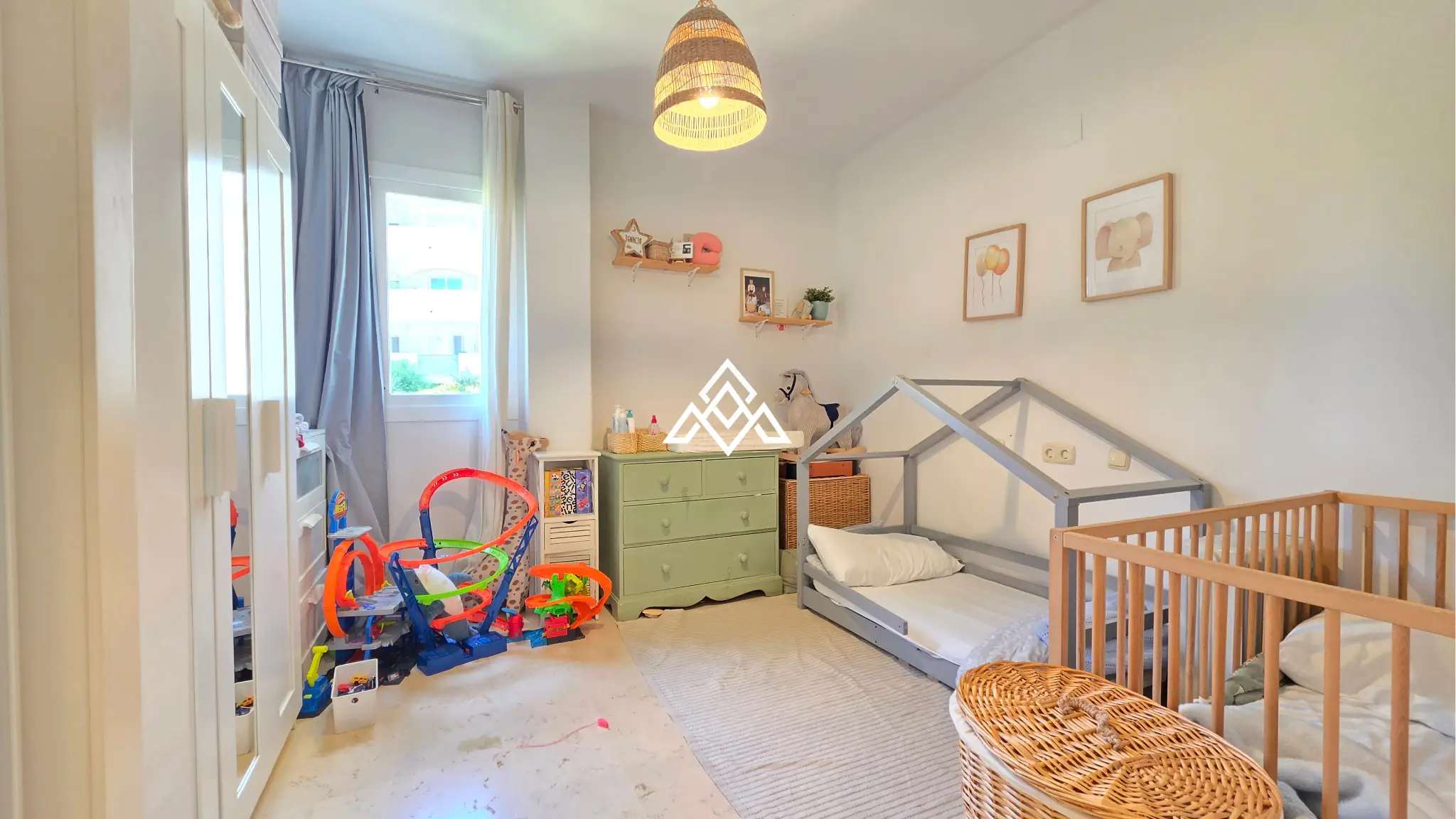 Spacious Elviria Apartment with a 30 m² terrace, garage and forest views. Prime Spain real estate opportunity in Marbella.