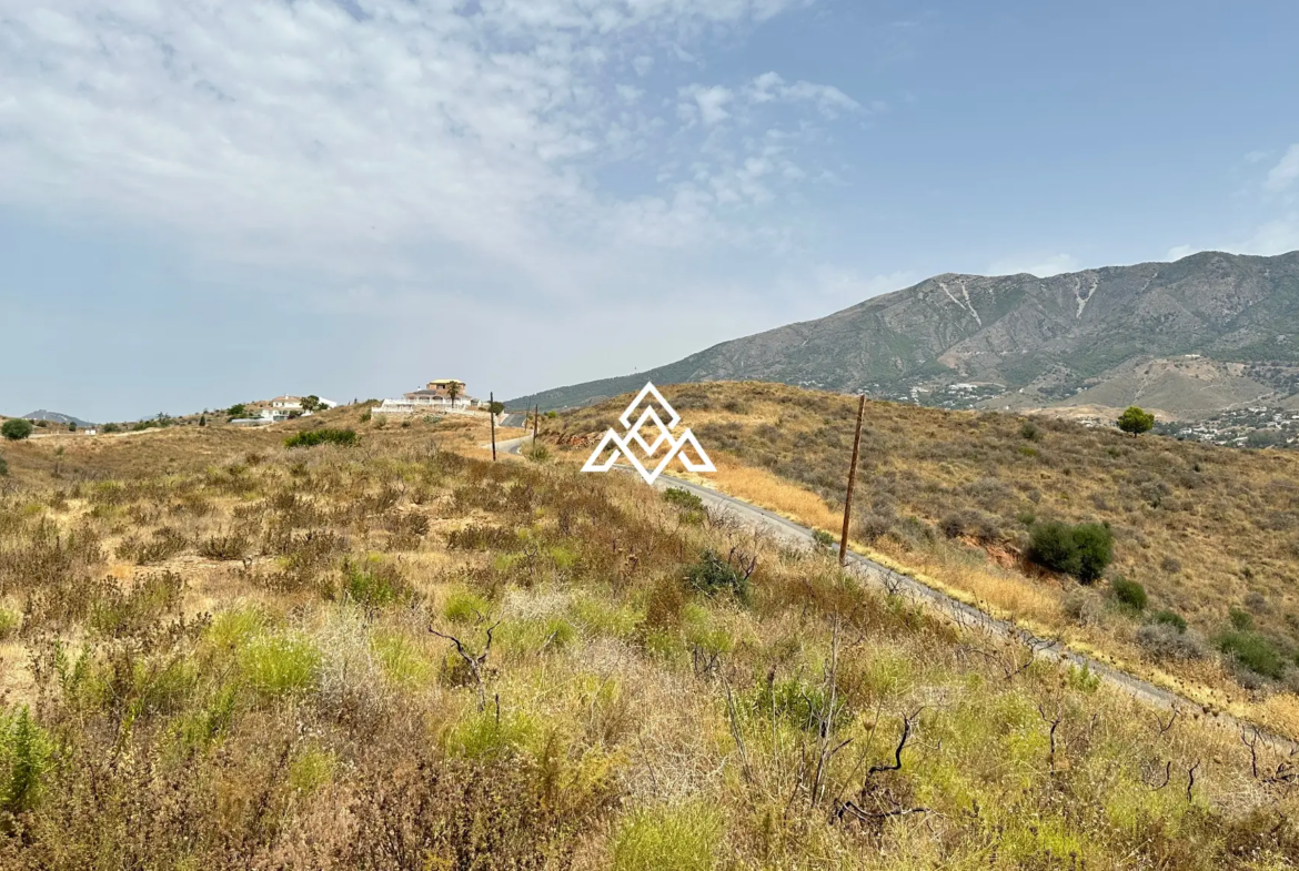 Exceptional Mijas Plot of 16,669 m² with outstanding investment potential. Prime Spain real estate opportunity near Mijas Pueblo and the Costa del Sol.