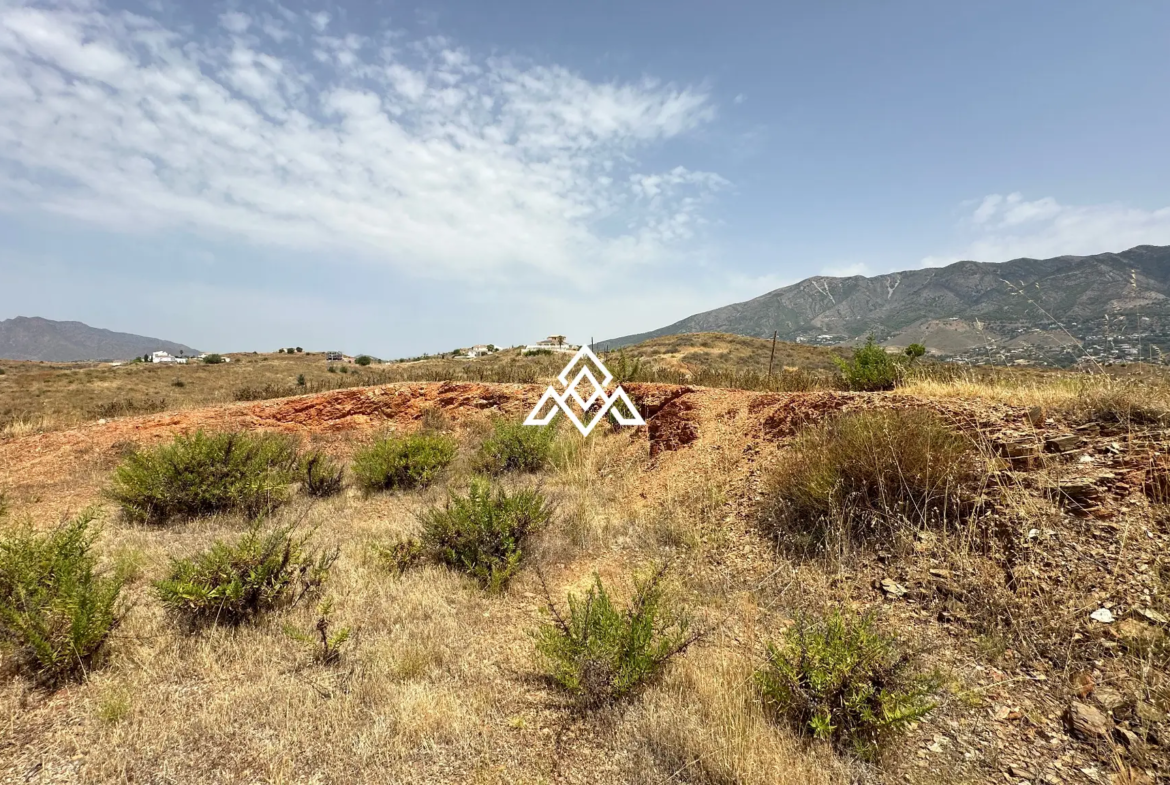 Exceptional Mijas Plot of 16,669 m² with outstanding investment potential. Prime Spain real estate opportunity near Mijas Pueblo and the Costa del Sol.