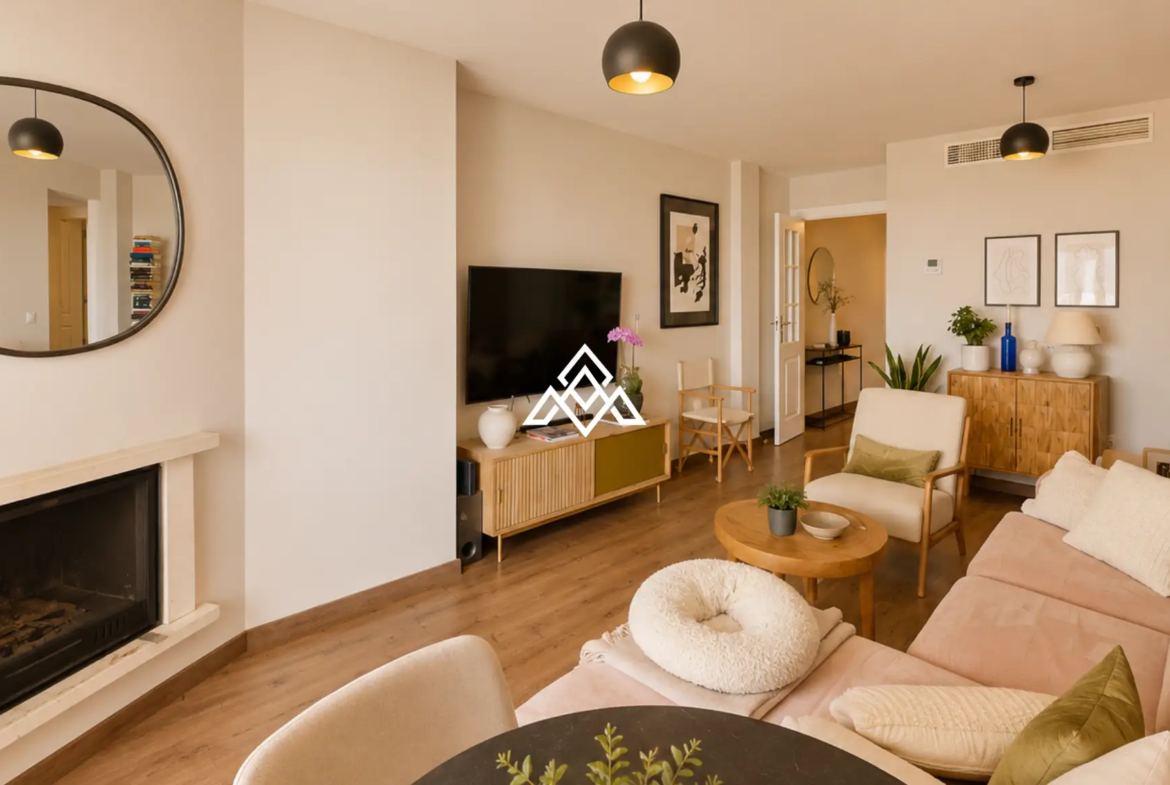 Stylish Riviera del Sol Apartment with panoramic sea views, 2 bedrooms, garage and storage. Prime Spain real estate opportunity.