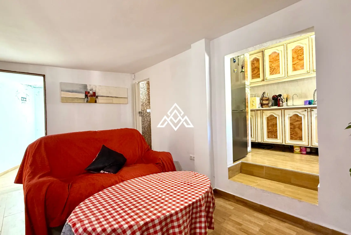Charming Rustic Estate Monda with two independent homes, mountain views and 3,200 m² of land. Spain real estate investment near Málaga.