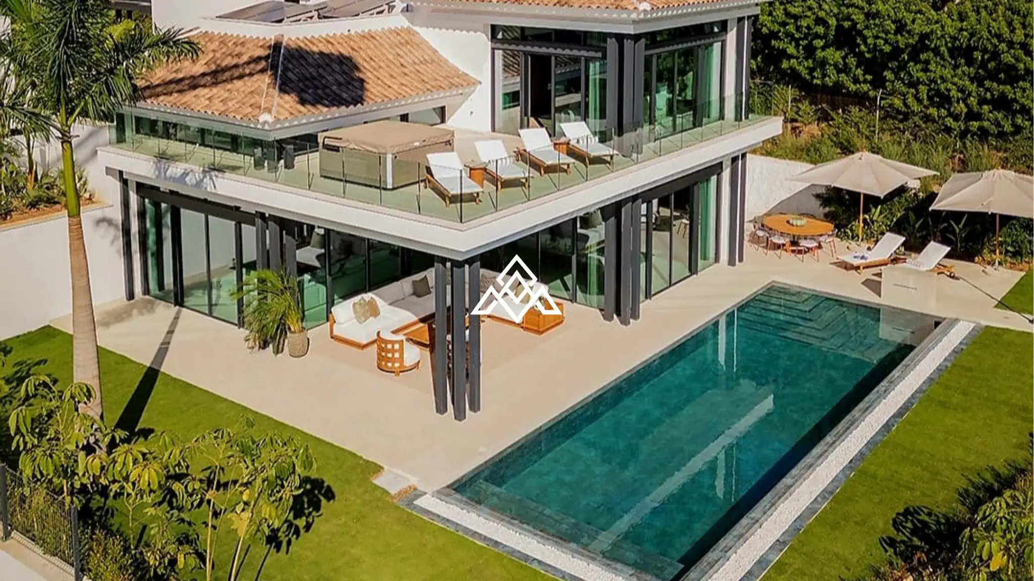 Exclusive Golden Mile Villa with private pool, designer finishes and premium amenities. Luxury Spain villa for sale in Marbella.