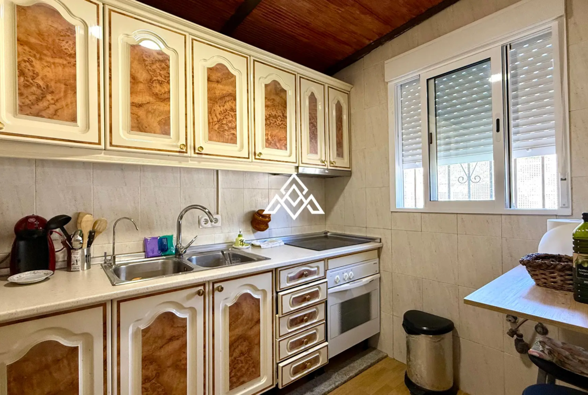 Charming Rustic Estate Monda with two independent homes, mountain views and 3,200 m² of land. Spain real estate investment near Málaga.