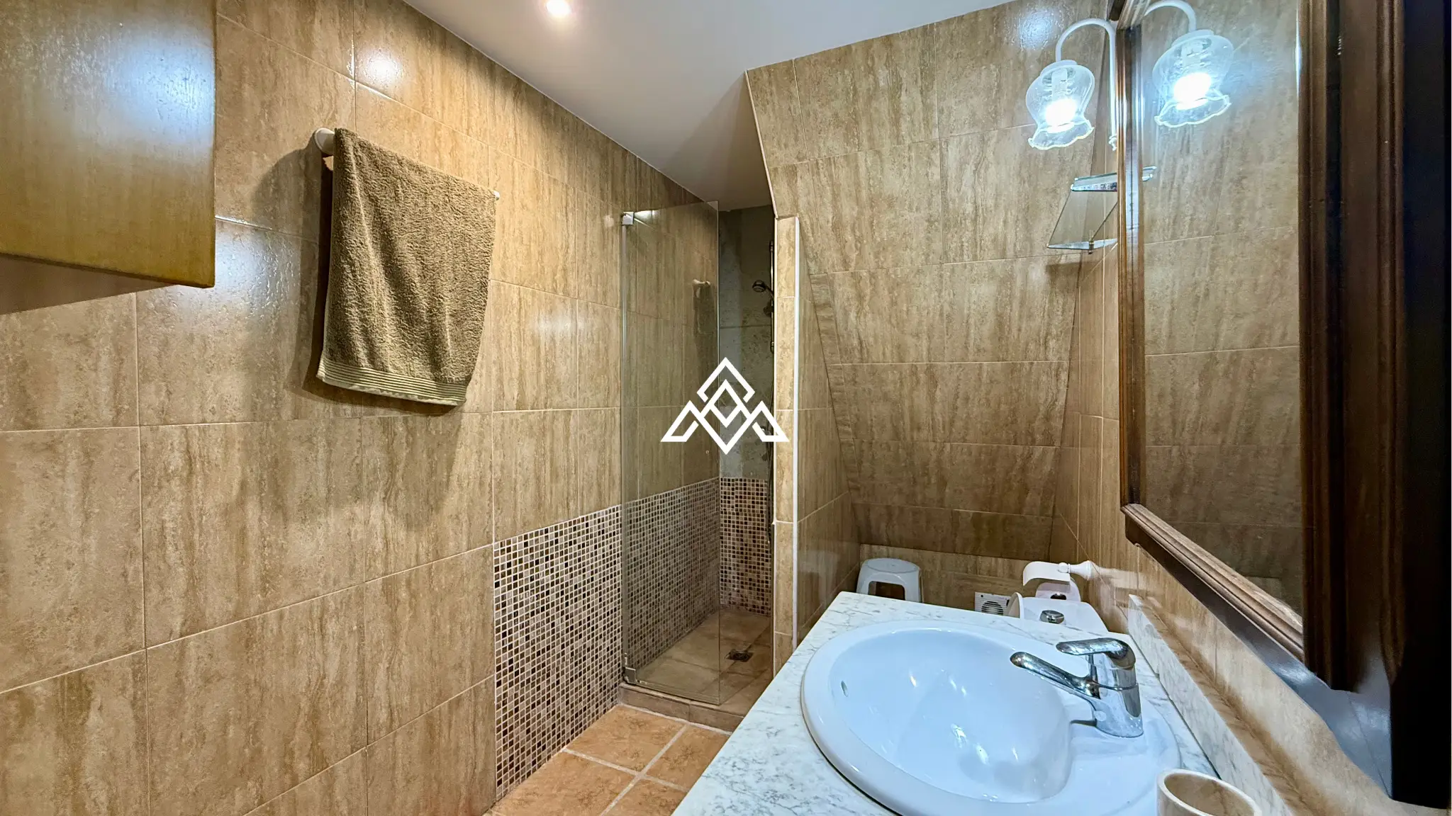 Charming Rustic Estate Monda with two independent homes, mountain views and 3,200 m² of land. Spain real estate investment near Málaga.