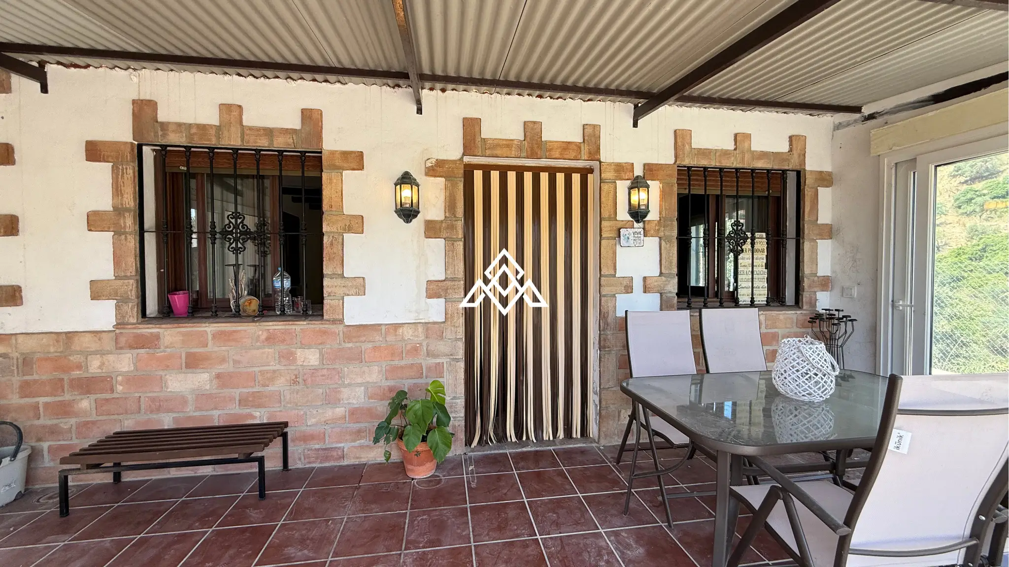 Charming Rustic Estate Monda with two independent homes, mountain views and 3,200 m² of land. Spain real estate investment near Málaga.