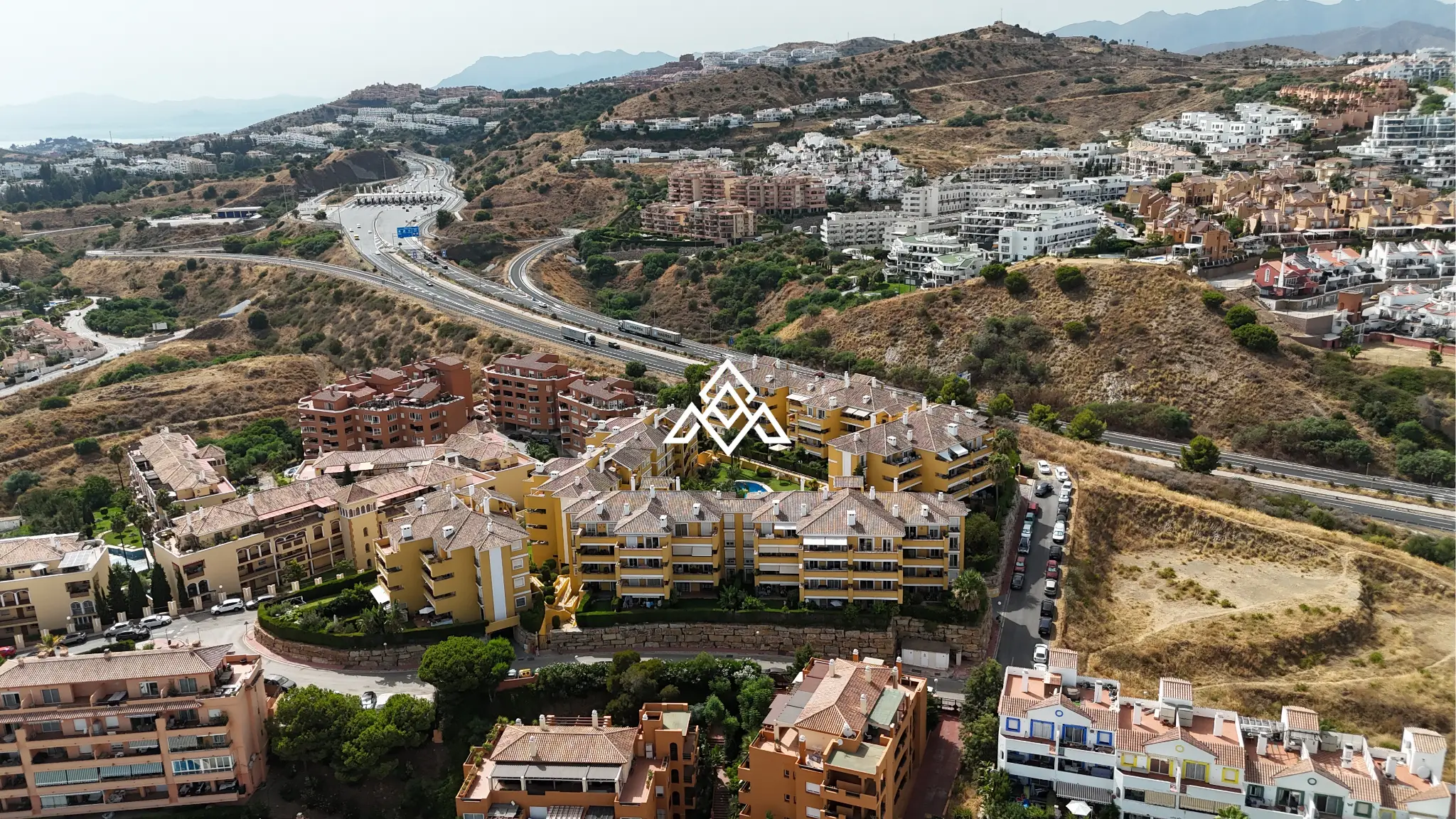 Stylish Riviera del Sol Apartment with panoramic sea views, 2 bedrooms, garage and storage. Prime Spain real estate opportunity.