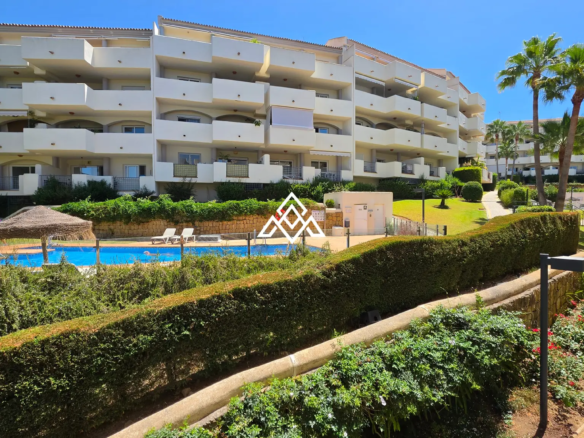 Spacious Elviria Apartment with a 30 m² terrace, garage and forest views. Prime Spain real estate opportunity in Marbella.